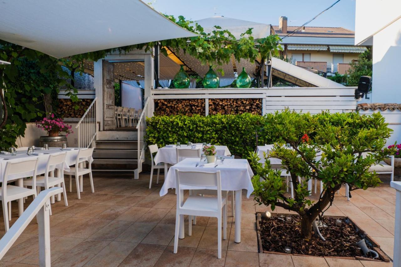 La Taverna Antica Rooms Pescara Eksteriør billede